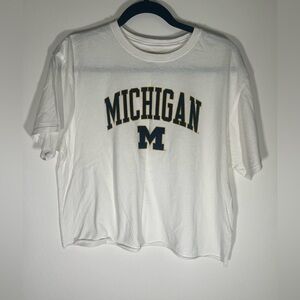 LEAGUE University of Michigan Wolverines cropped white tshirt XL football logo